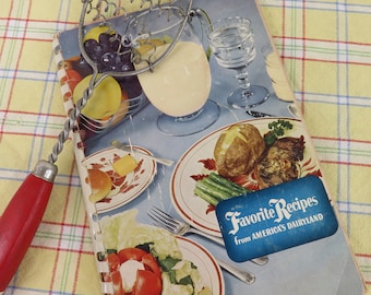Favorite Recipes from America's Dairyland Cook Book Spiral Bound Wisconsin Dept of Agriculture Cookbook