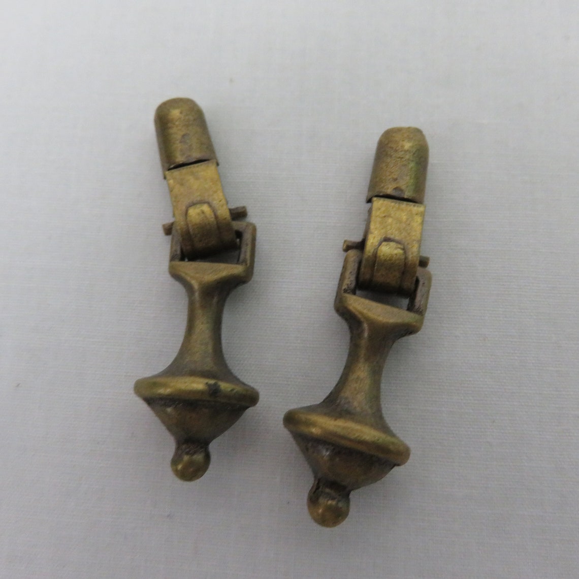 Vintage Brass Pendant Drawer Pulls Lot of 4 8 or 12 Small Etsy