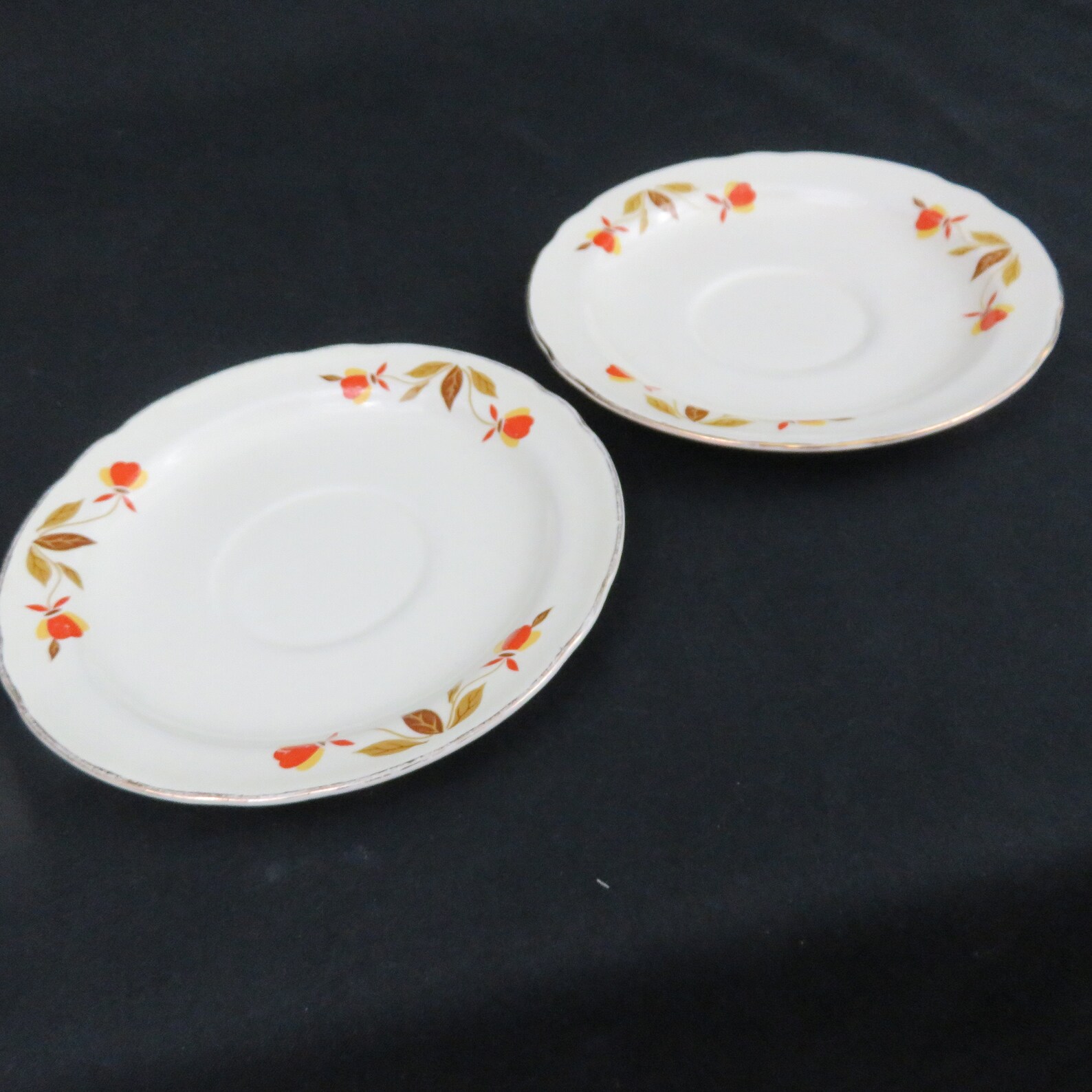 Hall Autumn Leaf 2 Saucers Jewel Tea Orange And Yellow Etsy hall-autumn-leaf-2-saucers-jewel-tea-orange-and-yellow-etsy