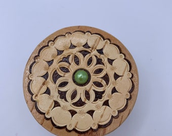 Birch bark   box  .