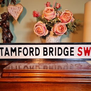 Stamford Bridge Football Ground Indoor Raised Lettering Faux Cast Iron Effect Old Fashion Chelsea Street Sign Plaque Perfect Home Decor Gift