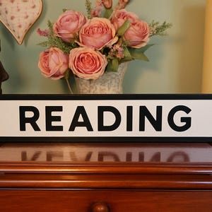 Cartello stradale personalizzabile in finta ghisa, stile antico, Reading Berkshire, perfetto come regalo per la casa.