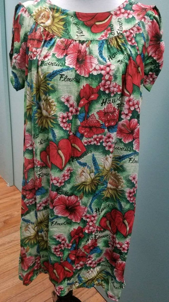 Vintage Hawaiian Muumuu Dress (S)