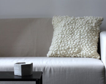 White Chunky Wool Pillow, Sofa Pillow, Boho Pillow, Merino Pillow, Decorative pillow, Throw Pillow, woven pillow, textured pillow, cushion