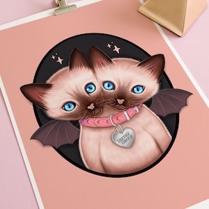 Gruselig süße, zweiköpfige Siamkatze, Kunstdruck, Gruseliges Dekor