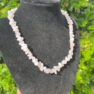 Rose Quartz Necklace, Natural Crystal Necklace, Handcrafted Jewelry, Rose Quartz Choker, Choker Necklace, Healing Energy Necklace