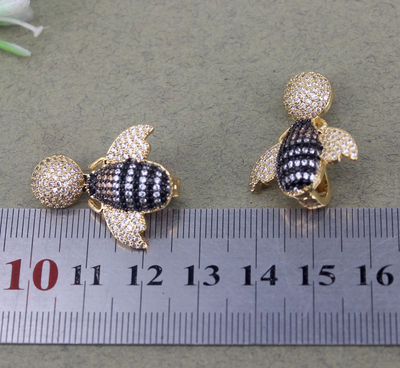 5pcs Metal Copper Micro Pave CZ Insect Bee pendant Beads,CZ Bee Clasps For Jewelry Making