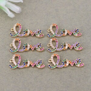 10pcs Gold Metall Kupfer Micro Pave Multicolor CZ Liebe Brief Anhänger Perlen für Schmuck herstellung