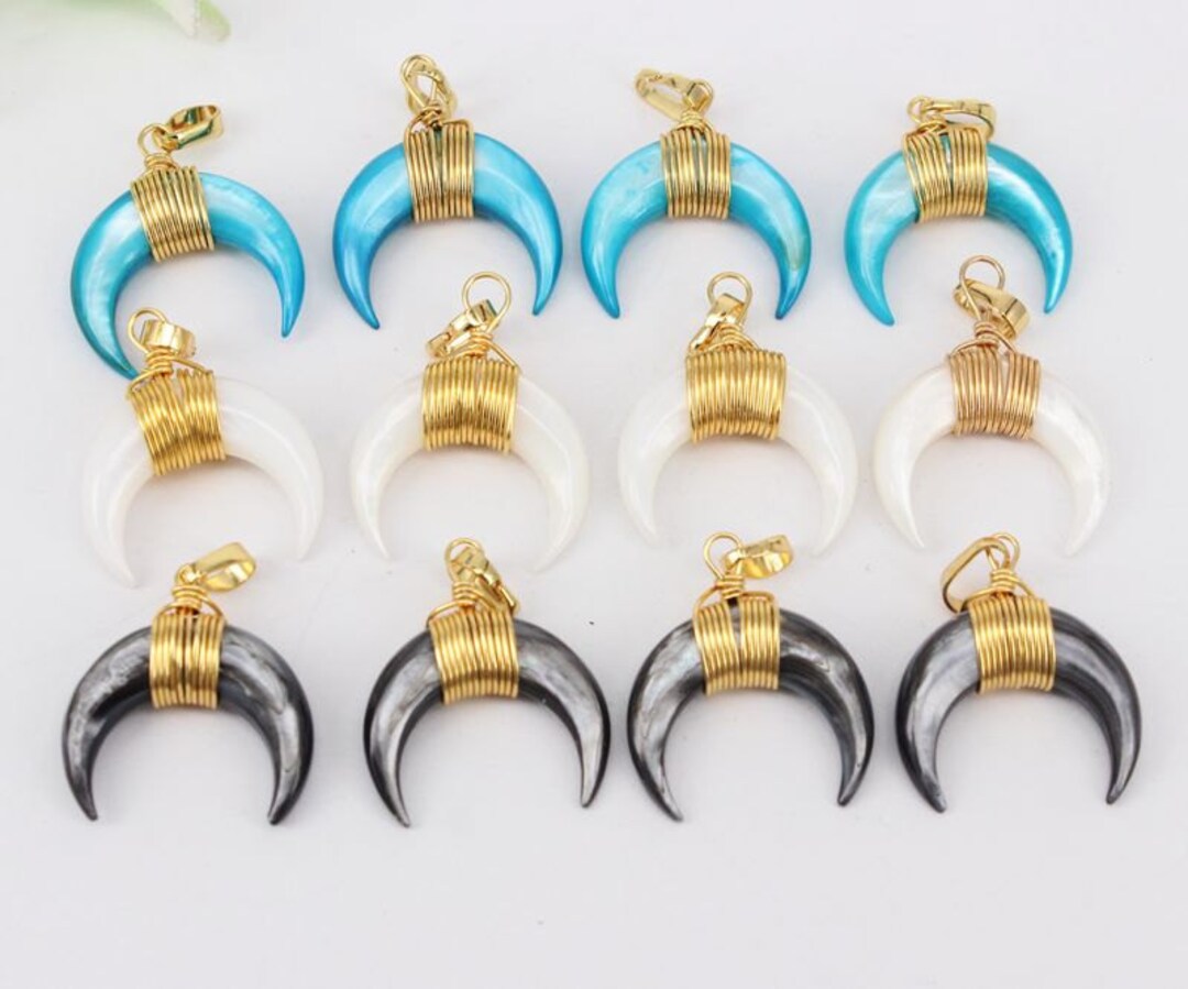 10pcs Small Size Crescent Shape Shell Pendant in Mix Color,with Gold ...