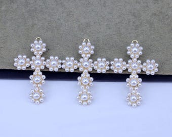 10 st 18K guldpläterade korshängen med pavade pärlor för charms, halsband, smyckestillverkning, 22 x 30 mm