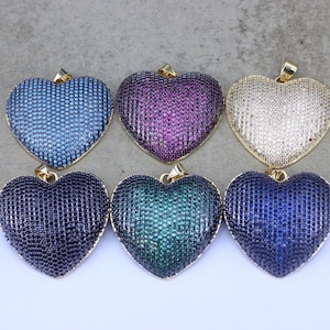 3 stuks goud- en zwarttinten microverharde kleurrijke cz-harthanger voor het maken van kettingen, 30 x 32 mm