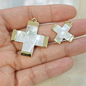 10pcs Fashion Two Size 18K Gold Plated White Shell Cross Pendant for DIY Jewelry Making