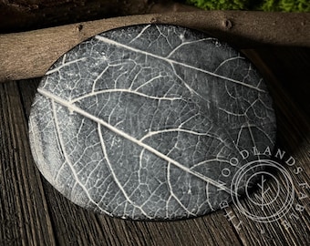 Gray and White Honeysuckle Leaf Imprint Barrette