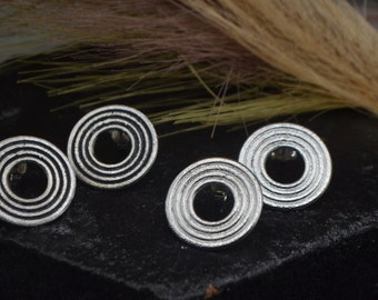 925 silver earrings, circle earring, geometric earring, hypnotic earring, concentric circle earring, oxidized earring,  handmade, made Italy