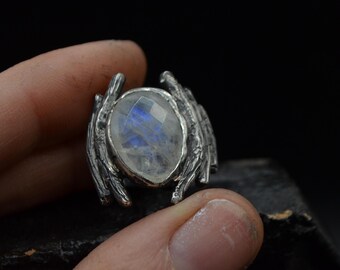 Labradorite ring, 925 silver ring, maxi ring, rustic ring, brutalist ring, anniversary ring, moonstone ring, gift for her, handmade Italy