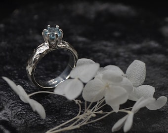 Natural stone ring of your choice, 6 prong setting, 925 silver ring, solitaire ring, rustic ring, promise ring, handmade Italy