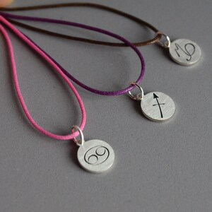 HIJONES Dodici Ciondoli A Costellazioni Da Uomo In Acciaio Inossidabile Con Zodiaco Segno Pendente In Argento Nero Acquario - Foto 11