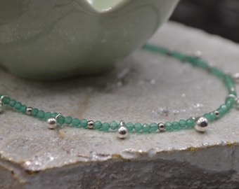 Delicate necklace, green stone and 925 silver choker, agate necklace, lightweight sphere choker, minimal necklace, thin necklace made Italy