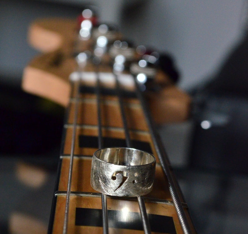 Bass clef ring, 925 silver band,unisex ring,low-key jewelry,music ring,Bass clef jewelry,gift bassist,gift for rocker,handmade,made in Italy image 1