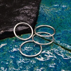 Anello Mignolo Argento 925 – Sottile E Ondulato – Stile Sopra Nocca – Jilpha A3388