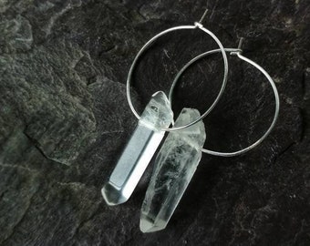 Boucles d'oreilles créoles en argent avec breloques en cristal de quartz pour la déesse en vous, pierres de guérison, soins personnels