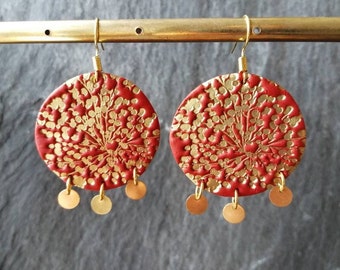 Coral polymer clay earrings with brass charms, Handmade Boho earrings with flower embossing in coral red