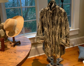 40s-50s FUR COAT SWING Persian Curly Lamb w Cuffs Auth Grays w/Cream Custom Elegance Style Statement Great condition Vintage