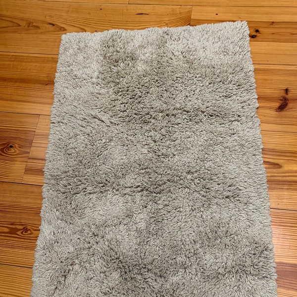 VINTAGE TAUPE RUG Throw 1” Thick Soft Shaggy 29” x  42” Non-slip Back