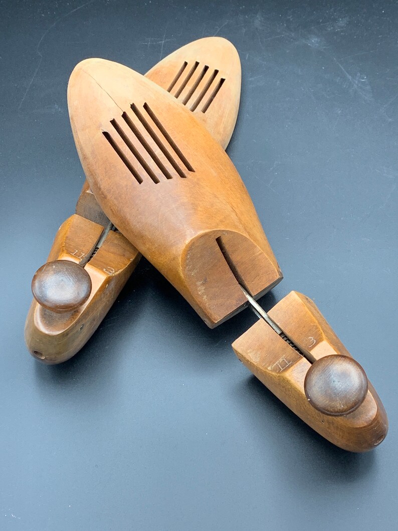 Vintage WOOD SHOE FORM Pair Marked Size 11 3 Wood Shoe Trees Stretchers Cobbler Mold Shaper Wooden Footwear Antiques Useful in Shoes Today