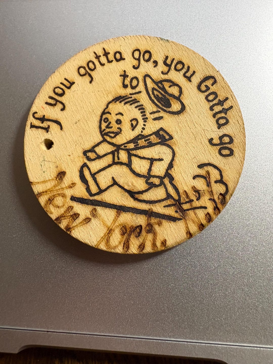 Round Gotta RARE 40s Pendant NY Souvenir Wooden Round 2 3/8