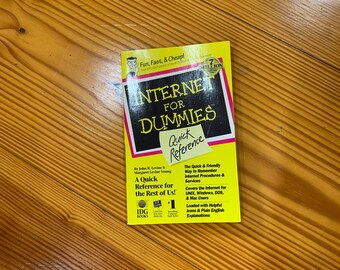 Internet for Dummies IDG 1994 by John R Levine & Margaret Levine Young 168 pp Vintage Computers Technology Excellent condition