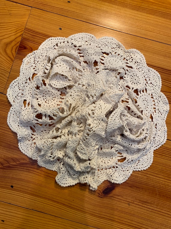 vintage crochet dresser scarf Crocheted Beauties #1 Vintage Beige Crocheted Dresser Scarf/Doilies 3 Pieces