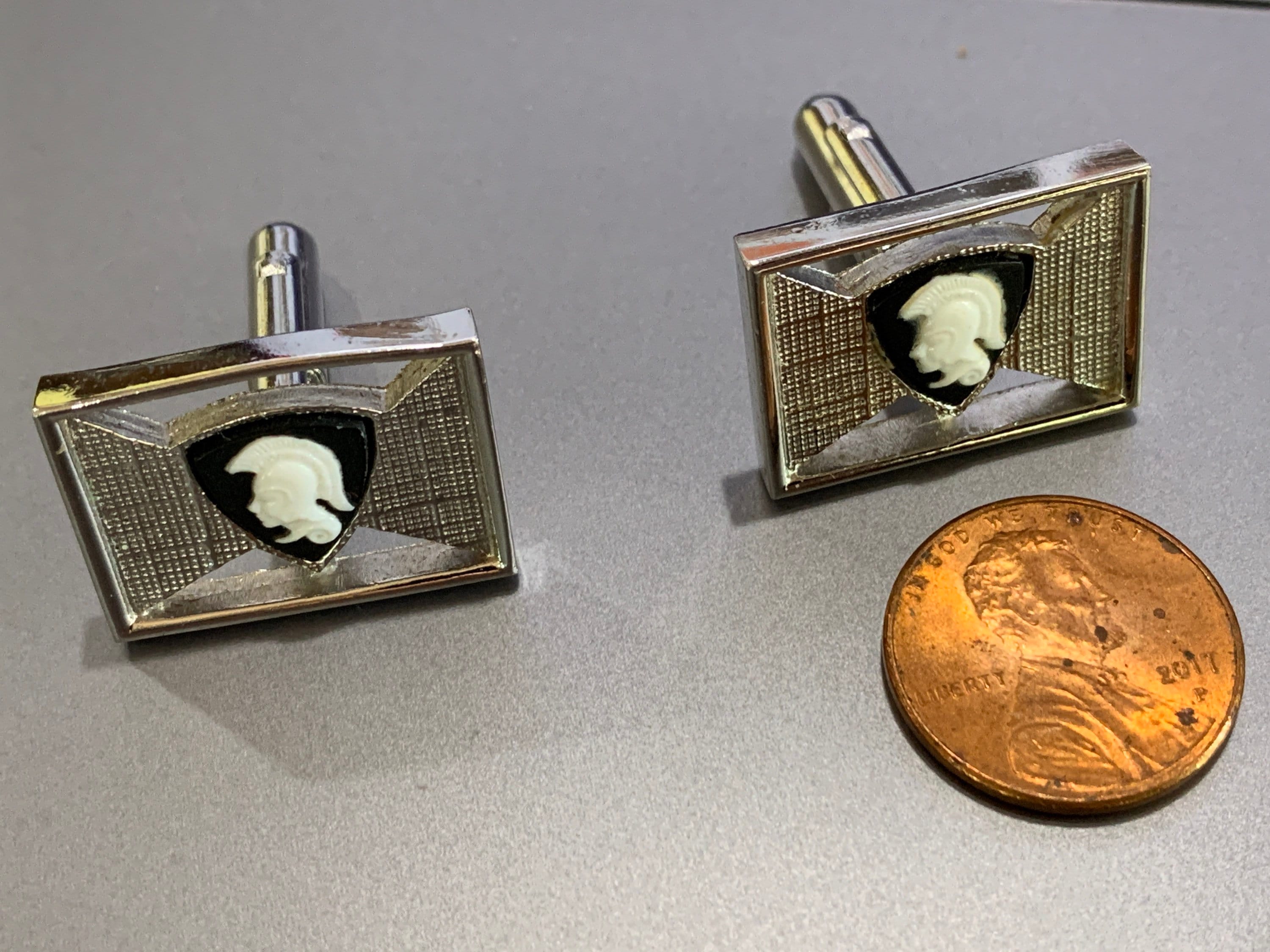 Boutons De Manchette Vintage Camée Gladiateur - Œil De Tigre - Années 50 - Occasion