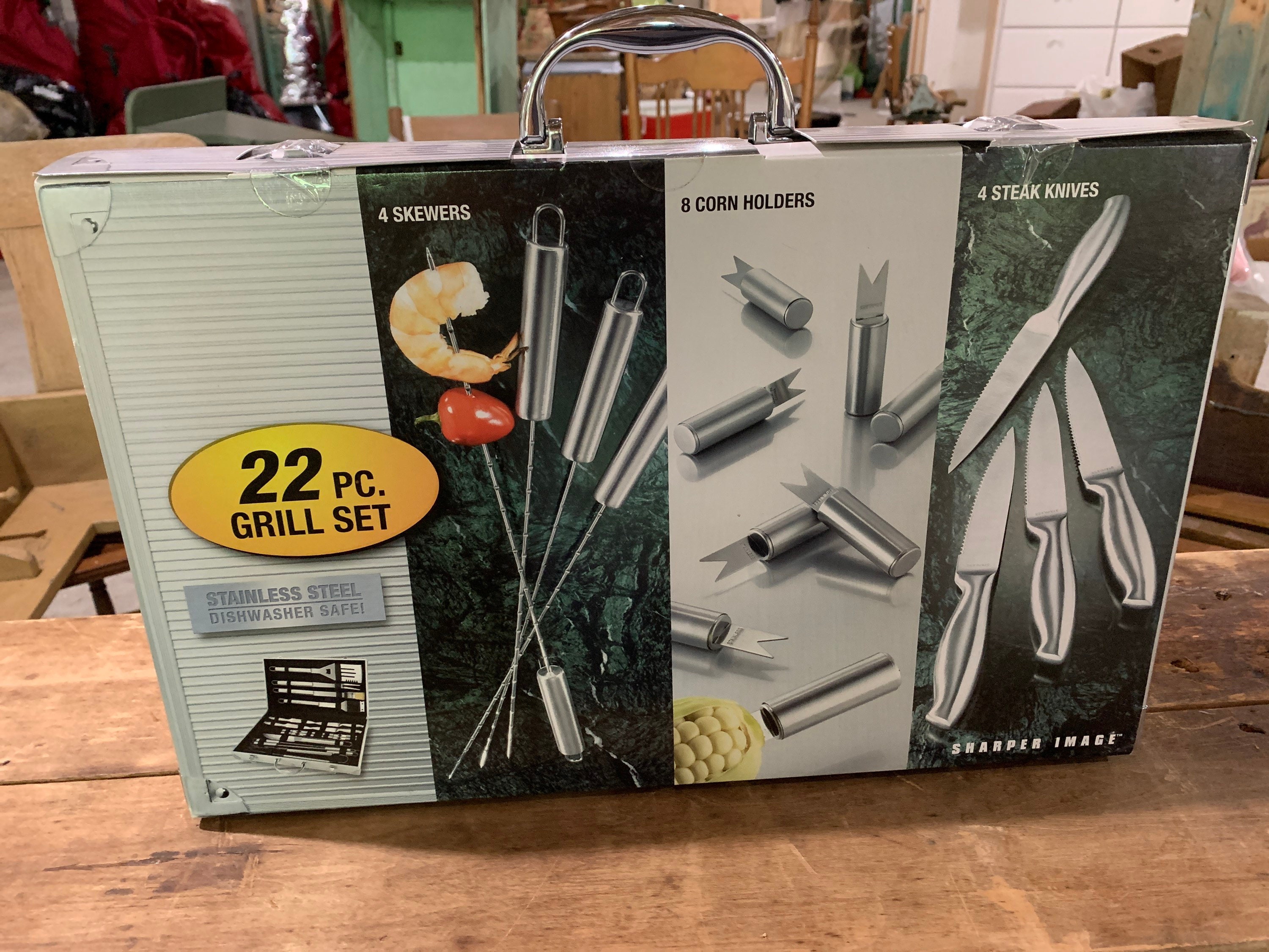 22 pc Sharper Image Grill Tools Gift Set Sealed unused 4 