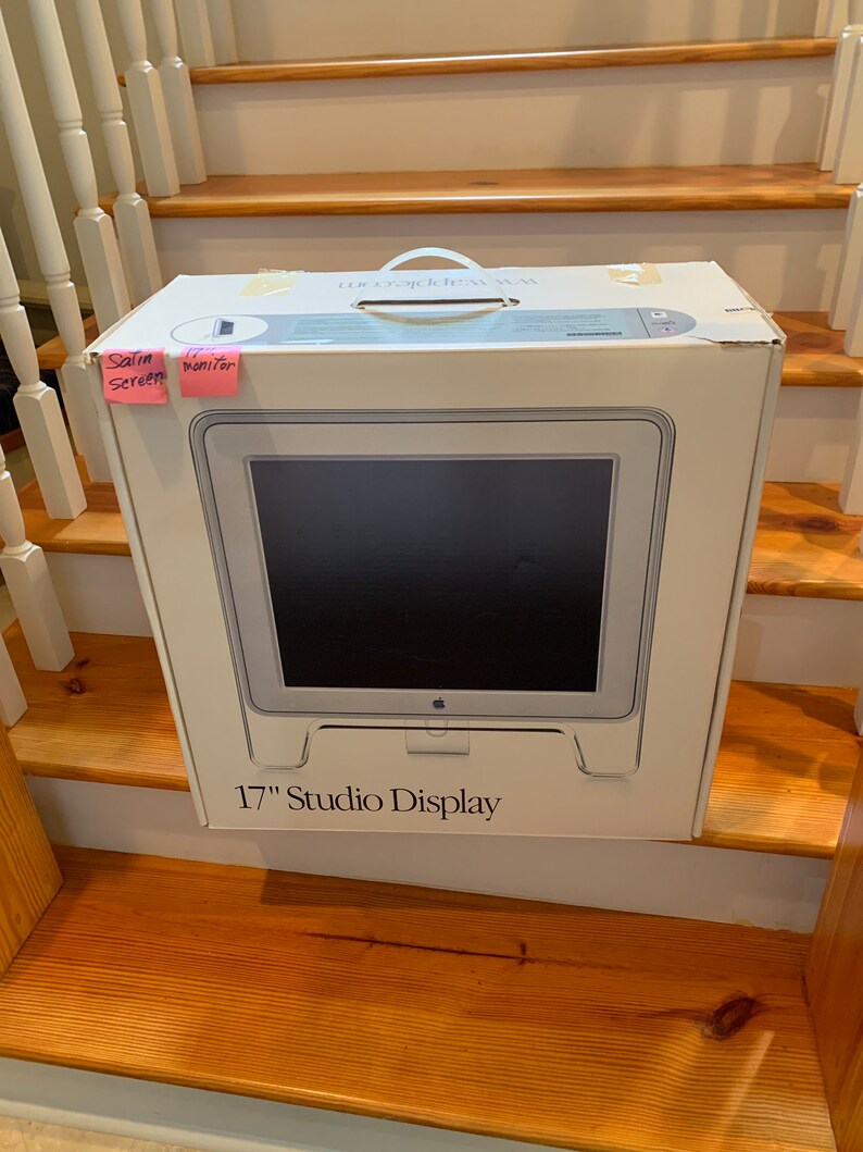 Apple Studio Display 17” LCD Monitor M7649 SATIN SCREEN Vintage
