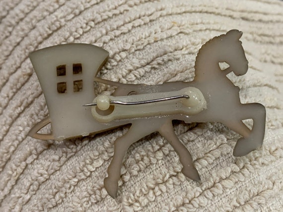1940s Celluloid Horse & Carriage Sleigh Brooch Pi… - image 4