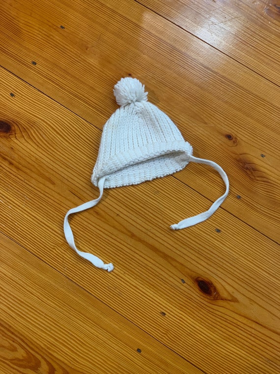 70s Baby Toddler Winter Hat Pom Ties under chin Kn