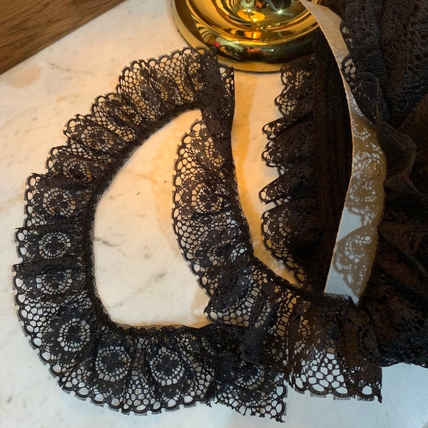 Vintage LACE TRIM 2" Negro Volantes - 10 yardas + 6" - Pregunte sobre las longitudes de corte como nuevo