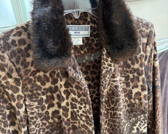 70-80s Tiger Pant SUIT w 3” Fake Fur Collar Attached Tiger Shell & Solid Brown Dart Velour-feel Pants 2 pc Looks 3 pc 6P