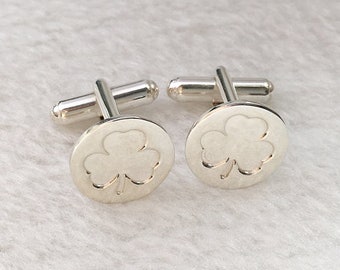 Shamrock Cufflinks,Personalized Wedding Cufflinks,National symbol of Ireland Cufflinks,Groom Cufflinks,Elegant Monogrammed Cufflinks