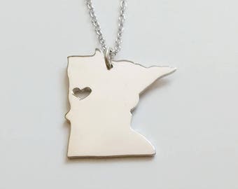 Gold MN State Necklace,Minnesota State Necklace,MN State Charm Necklace,State Shaped Necklace,Personalized MN State Necklace With A Heart