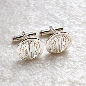 Personalized Monogram Cufflinks,Circle Initials Cufflinks,Gold Men CuffLinks,Engraved Monogram CuffLinks,Elegant Monogrammed Cufflinks