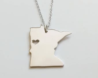 MN State Necklace,Minnesota State Necklace,MN State Charm Necklace,State Shaped Necklace,Personalized MN State Necklace With A Heart