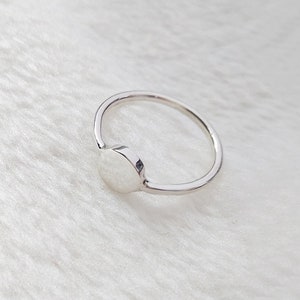 Cirkelschijfring, ring met gegraveerde initialen, ring met één letter, eerste cirkelring, gepersonaliseerde ring, ring met specifieke symbolen, kerstcadeau