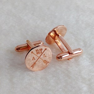 Groom Wedding Cufflinks,Arrows Date and Initials Cufflinks,Crossed Arrows Wedding Cufflinks,Engraved CuffLinks,Elegant Monogrammed Cufflinks