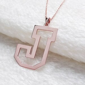 Collar con letra J, collar con letra J, collar personalizado con una sola letra, collar con una sola inicial, 100% hecho a mano