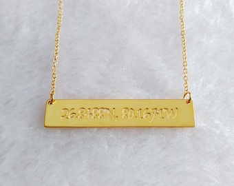 Gold Bar Halskette, Breitengrad Länge Halskette, gravierte Koordinaten Halskette, Breitengrad Länge Schmuck, Bar Halskette