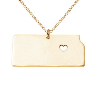KS State Necklace,State Shaped Necklace,Kansas State Charm Necklace,Personalized Kansas State Necklace 18k Gold State Necklace With A Heart