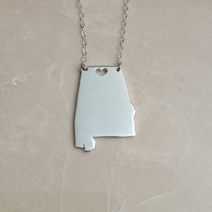 Sterling Silber Alabama Zustand Halskette Personalisierte Zustand Halskette AL Zustand Charmehalskette Zustand geformte Halskette mit einem Herz