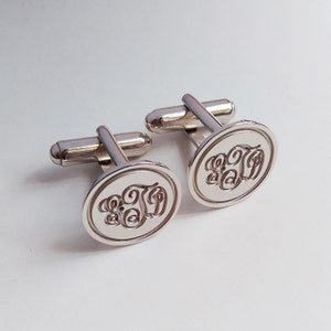 Personalized Wedding Cufflinks,Circle Initial Cufflinks,Silver Men CuffLinks,Engraved Monogram CuffLinks,Elegant Monogrammed Cufflinks